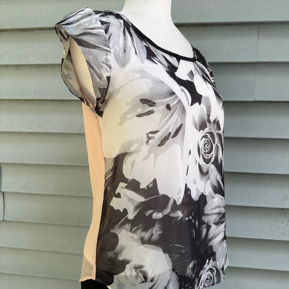 American Eagle Black & White Floral Blouse Cap Sleeve Sheer Top Whimsygoth Sz SP - Picture 5 of 11